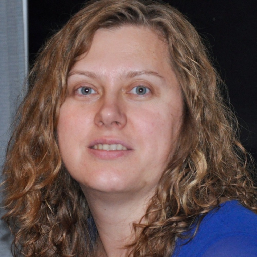 Meet your Posher, Lena
